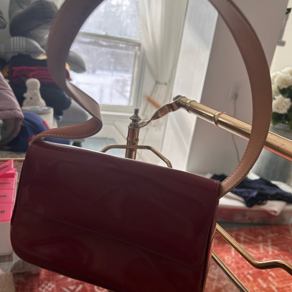 Amanda Smith Glossy Burgundy/Red Purse & Short Handle $ Inside Pocket, Beige - Picture 9 of 13